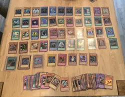 Yugioh Red-Eyes B Dragon SDJ-001 Ultra Rare 1st Edition bundle job lot holo X164 - Image 1