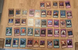 Yugioh Red-Eyes B Dragon SDJ-001 Ultra Rare 1st Edition bundle job lot holo X164 - Image 2