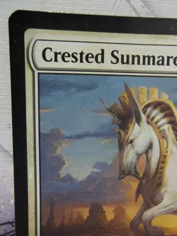 Crested Sunmare - MTG Hour of Devastation - Lightly Played - Regular - English - Image 2