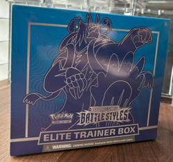 Pokemon Sword and Shield Battle Styles Blue Elite Trainer Box with Acrylic Case 820650808357 - Image 2
