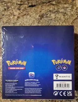Pokemon GO Sealed Premier Deck Holder Collection (Dragonite VSTAR) - Image 3