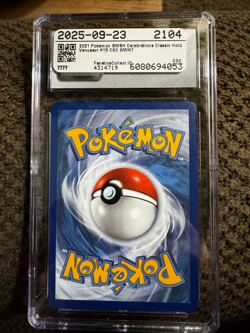 2021 POKEMON CELEBRATIONS CLASSIC COLLECTION #15 VENUSAUR-HOLO PSA 9 - Image 2