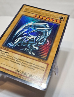 Portuguese Blue-Eyes White Dragon DIK-P001 Ultra Rare 1st Edition Yugioh 7932 - Image 2