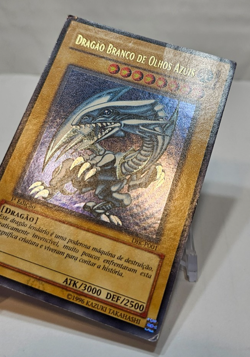 Portuguese Blue-Eyes White Dragon DIK-P001 Ultra Rare 1st Edition Yugioh 7932 - Image 3