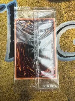 Yugioh SEALED Maiden of White SDWD-EN041 Secret Rare 1st Edition!! - Image 2