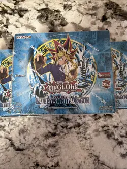 Yugioh - Legend of Blue Eyes White Dragon Booster Box 25th Anniversary Sealed - Image 2