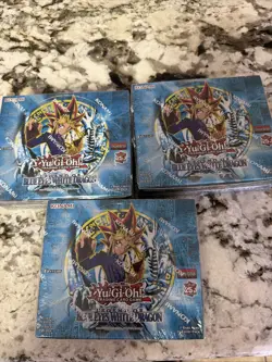 Yugioh - Legend of Blue Eyes White Dragon Booster Box 25th Anniversary Sealed - Image 3