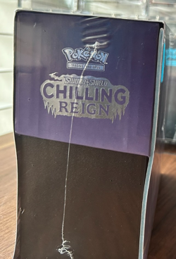 Pokemon Sword & Shield Chilling Reign Elite Trainer Box with Acrylic Case - Image 5