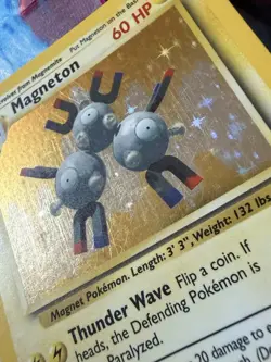 Magneton 9/102 Unlimited Holographic LP Condition - Pokemon Base Set - Image 2