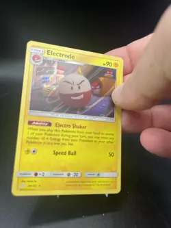 (NM) Electrode Holo 39/181 Team Up Pokemon Card - Image 2