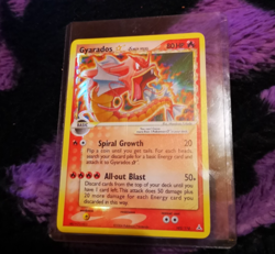 Gyarados Gold Star Pokemon Holo 102/110 TCG - NEAR MINT - Ultra Rare - Image 1
