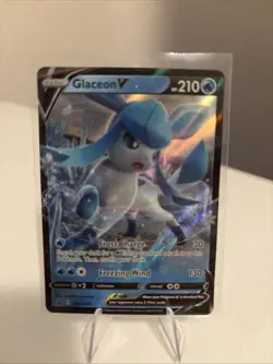 SWSH: Sword & Shield Promo Cards #SWSH196 Glaceon V - Image 1