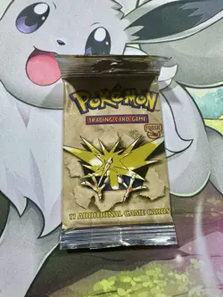 Rare Pokemon Unlimited Fossil Set Sealed Long Crimp Booster Pack. - Image 1