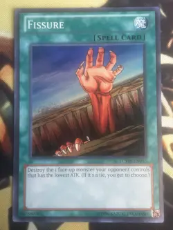 Yugioh: Fissure - LCYW-EN055 - Super Rare - Unlimited - NM - Image 1