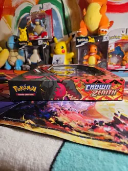 Pokemon TCG Crown Zenith Regidrago V Collection Box with Regieleki - Image 2