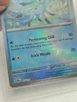 Glaceon (Master Ball Pattern) 025/131 Sv: Pokemon Prismatic Evolutions Holo LP - Image 2