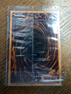 Yugioh DARK MAGICIAN GIRL Lart-EN035 Lost Art Promo Ultra Rare Sealed Fast Ship - Image 2