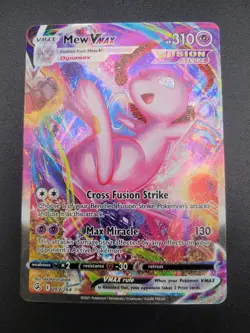 Pokemon TCG Fusion Strike Mew VMAX #269/264 Alternate Full Art Secret Rare - Image 4