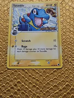 2006 Totodile Stamped MP- Reverse Holo Delta Species Dragon Frontiers 67/101 - Image 3
