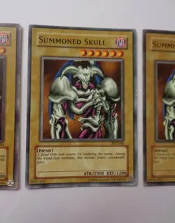 Playset: 3x Summoned Skull SDY-004 (Common, Unlimited, Well Worn / MP) Yugioh - Image 4