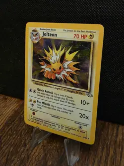 Pokemon TCG Jolteon Jungle 4/64 Holo Unlimited Holo Rare NM/LP - Image 2