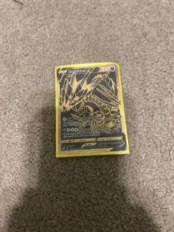 4 Pokemon golden and black cards all in great condition - Image 4