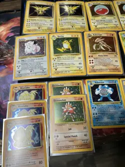 Pokemon Vintage Holo Lot Of 22! Nm To MP $1 auction - Image 2
