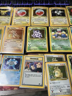 Pokemon Vintage Holo Lot Of 22! Nm To MP $1 auction - Image 3