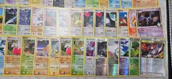 semi vintage pokemon card lot MP/DMG Holos and rares,c,un 200+ - Image 3