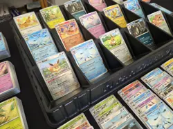 HUGE LOT OF 100x HOLO 🫆 Eeveelutions Pokemon Tcg Cards Umbreon/Eevee - Image 2