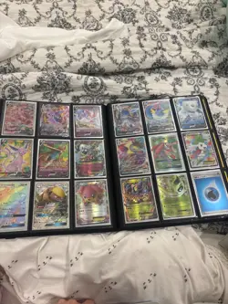 pokemon collection with 200+ cards. Some are very good and good price - Image 1