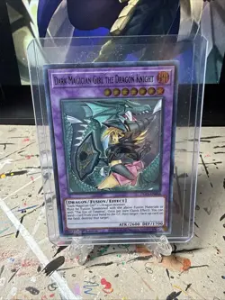 Yu-Gi-Oh Dark Magician Girl the Dragon Knight DLCs GREEN 1st Edition NM Ultra - Image 1