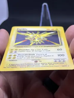 Zapdos Holo 16/102 Base Set Holo Unlimited Pokemon Card LP/NM - Image 2