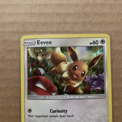 Pokemon TCG Eevee Hidden Fates 48/68 Holo - Image 3