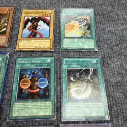 Vintage Yu-Gi-Oh Yugioh Assorted with Holos Ls/1st Editions - 30 Card Lot - Image 5