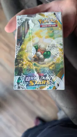 Pokemon TCG Sword & Shield - Brilliant Stars Booster Display Box - Image 4
