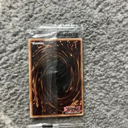 Yu-Gi-Oh! Harpie's Feather Duster EDC1-EN001 Quarter Century Rare Alt Art Sealed - Image 3