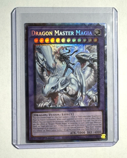 DRAGON MASTER MAGIA Prismatic Collectors Rare RA04- EN055 1st Edition YUGIOH - Image 3