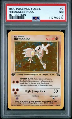 1999 POKEMON FOSSIL #7 HITMONLEE-HOLO PSA 7 - Image 1