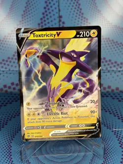 Toxtricity V 070 /192 Holo Rare VMAX Rebel Clash Pokemon 2020 Near Mint NM - Image 1