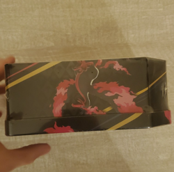Pokemon TCG: Crown Zenith Tin 1 Moltres - Image 2