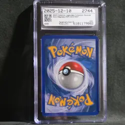 Magikarp 052/110 Reverse Holo CGC 9 Legendary Collection 2002 Pokemon Card - Image 2