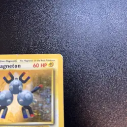 Magneton 009/102 Base Set Holo Pokemon Card Rare DAMAGED - Image 3