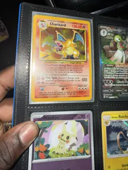 Pokemon TCG Charizard Base Set - Image 1