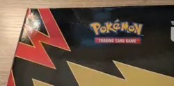 Pokemon TCG Battle Styles Urshifu V Box (Red Single Strike) 820650828430 - Image 4