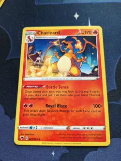 Charizard 025/185 Non Holo Rare Pokemon Card Pokemon TCG SWSH Vivid Voltage NM - Image 2