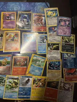Pokemon Card Lot Vintage Collection Huge! 750+ Cards Mixed with some modern! - Image 5