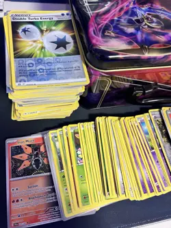 Lot Of 600ct Pokemon Bulk Trading Cards in Collectable Tin - Image 5