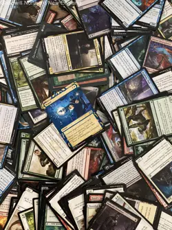 2.5LB Lot of Mixed Magic the Gathering Cards incl Holo TCG in Green Ixalan Box - Image 3