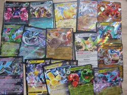 Pokemon Karten Deutsch Sammlung 100 Stuck Original + 1x V oder EX mit 15 Holos . - Image 1